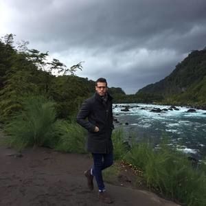 Meet your Posher, Daniel